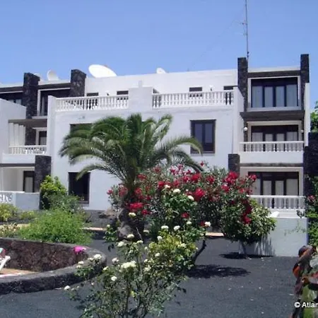 2 Bedroom On Popular Complex
