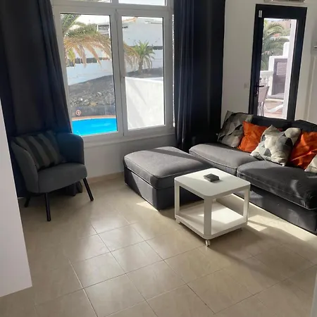 B17 Caleton Blanco Apartman Tías