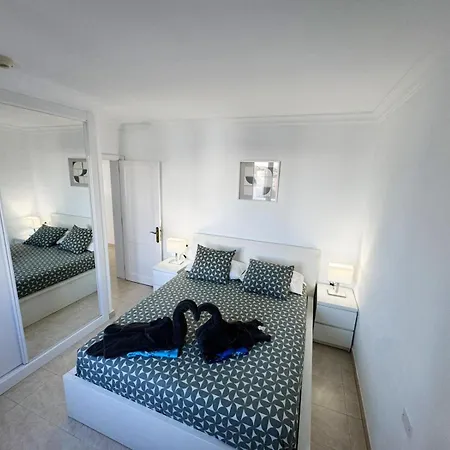 B17 Caleton Blanco * Tías