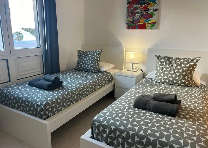 B17 Caleton Blanco * 蒂亚斯